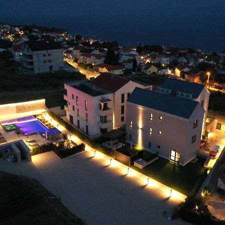 Grey House Bol Exterior foto